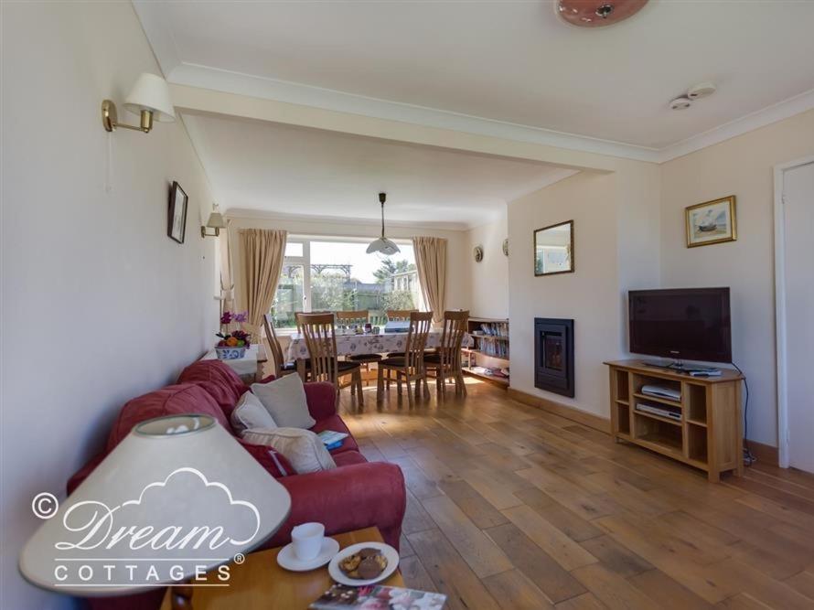 Hillview Bungalow Burton Bradstock Zewnętrze zdjęcie
